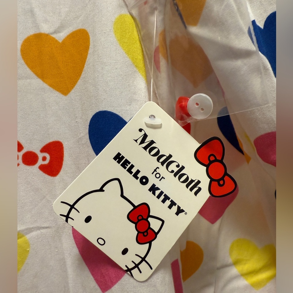 Nwt Modcloth X Hello Kitty Button Down Shirt - La… - image 5